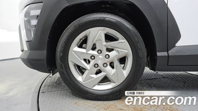 Hyundai Kona 2023 — photo 5