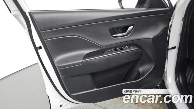 Hyundai Kona 2023 — photo 14