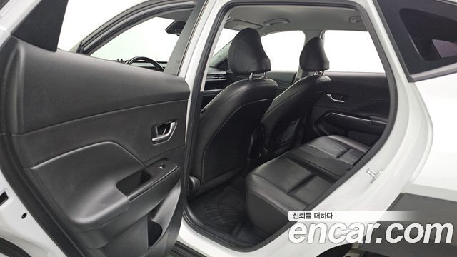 Hyundai Kona 2023 — photo 16