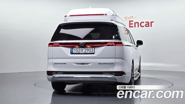 Kia Canival 2021 — photo 4