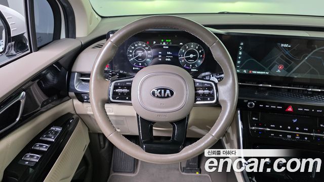 Kia Canival 2021 — photo 18