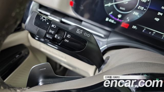 Kia Canival 2021 — photo 25
