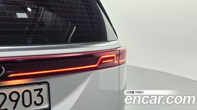 Kia Canival 2021 — photo 9