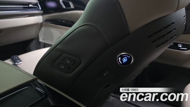 Kia Canival 2021 — photo 31