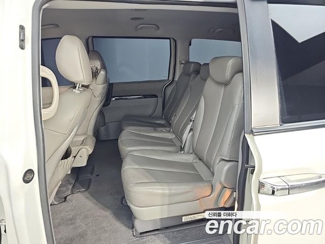 Kia Canival 2014 — photo 12