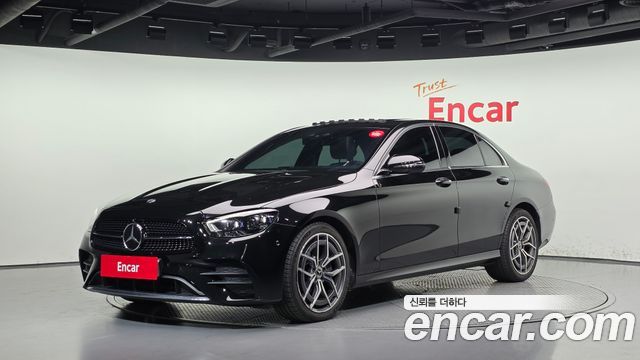 Mercedes-Benz E-Class 2021 — photo 1