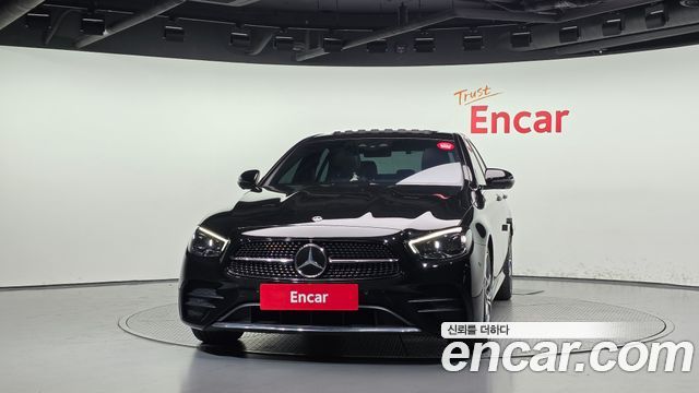 Mercedes-Benz E-Class 2021 — photo 3