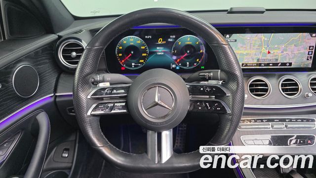 Mercedes-Benz E-Class 2021 — photo 13