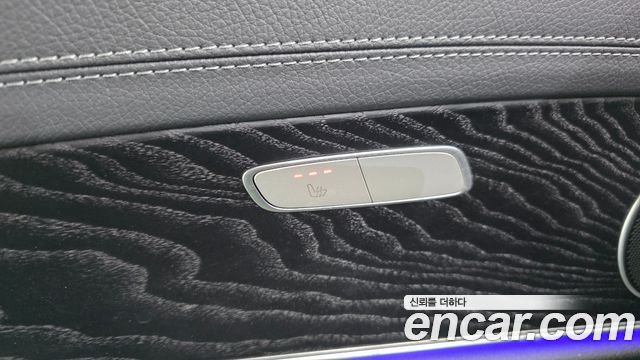 Mercedes-Benz E-Class 2021 — photo 19