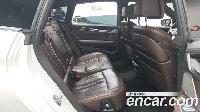 BMW Gran Turismo 2021 — photo 17