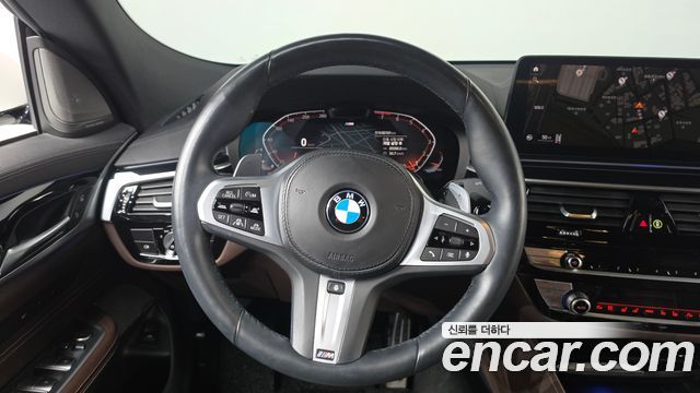 BMW Gran Turismo 2021 — photo 19