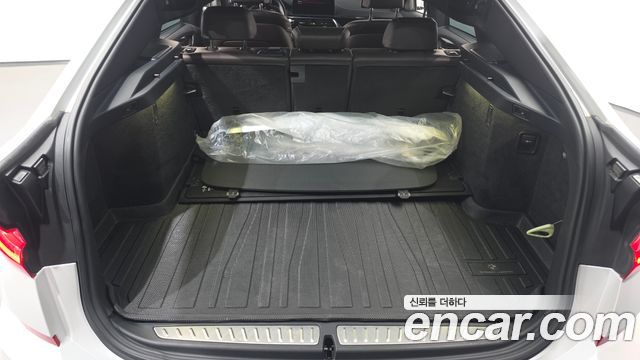 BMW Gran Turismo 2021 — photo 25