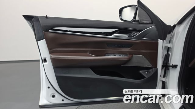 BMW Gran Turismo 2021 — photo 14