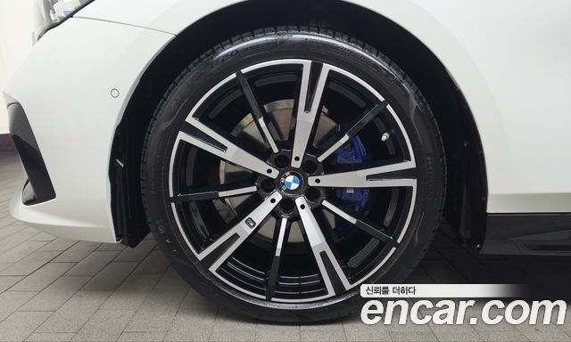 BMW 5-Series 2024 — photo 5