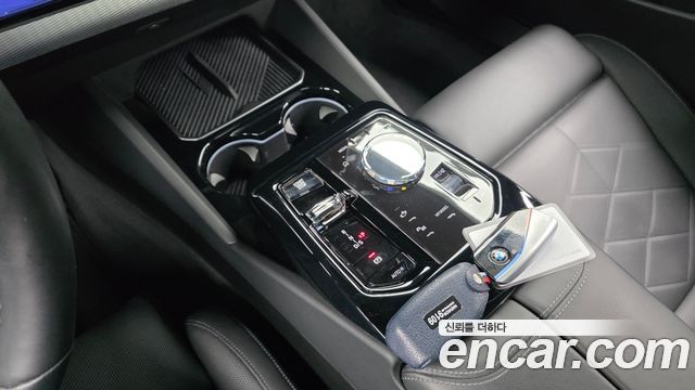 BMW 5-Series 2024 — photo 12