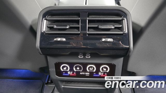 BMW 5-Series 2024 — photo 31