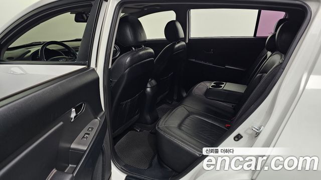 Kia Sportage 2013 — photo 11