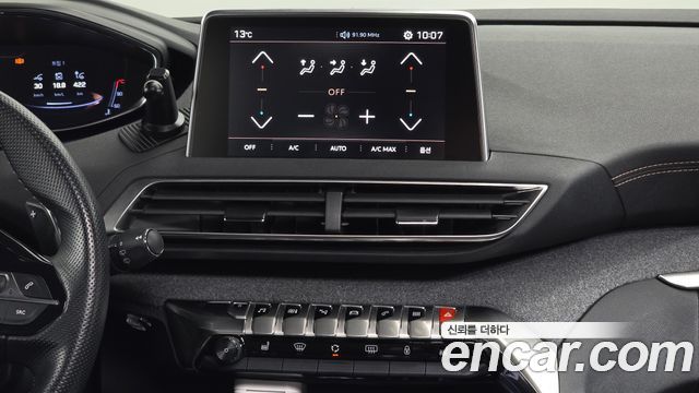 Peugeot 3008 2019 — photo 14
