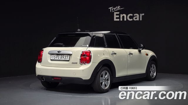 Mini Cooper 2015 — photo 2