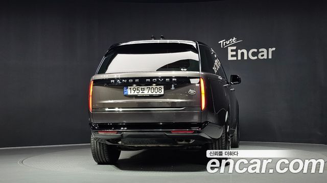 Land Rover Range Rover 2023 — photo 4