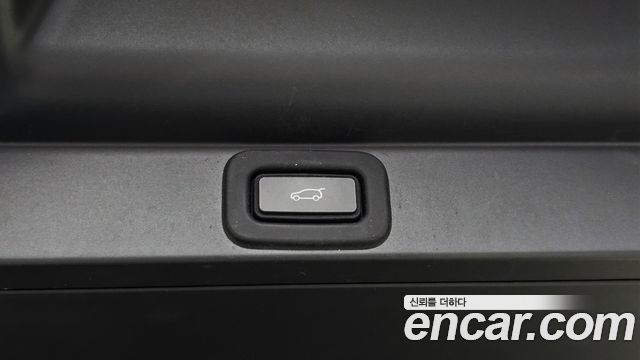 Land Rover Range Rover 2023 — photo 43