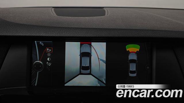 BMW 5-Series 2012 — photo 17
