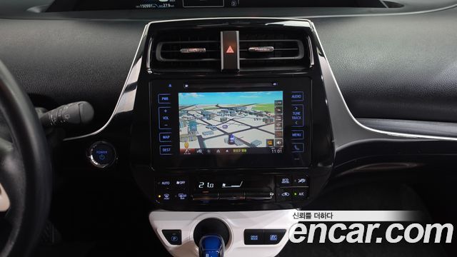 Toyota Prius 2018 — photo 14
