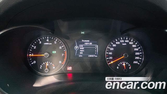 Kia K5 2016 — photo 11