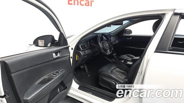 Kia K5 2016 — photo 13