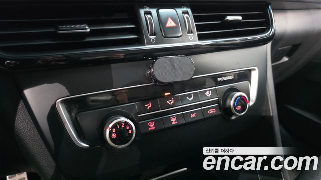 Kia K5 2016 — photo 22
