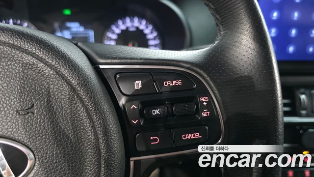 Kia K5 2016 — photo 23