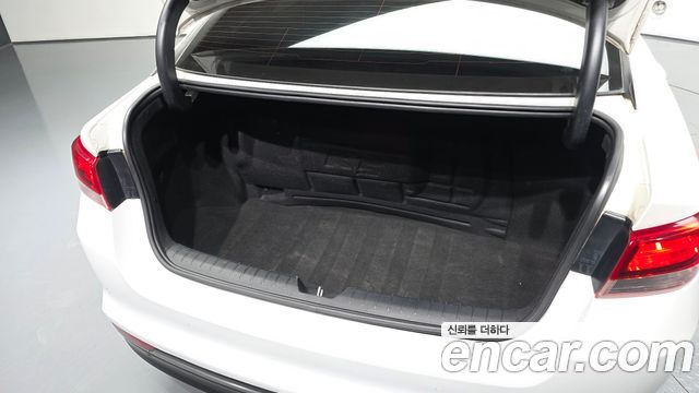 Kia K5 2016 — photo 26