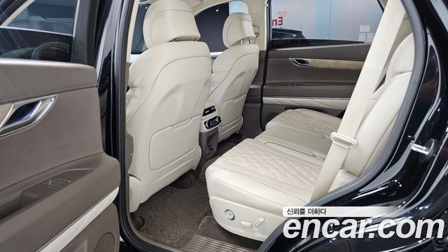 Genesis GV80 2023 — photo 18