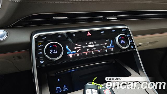 Genesis GV80 2023 — photo 23