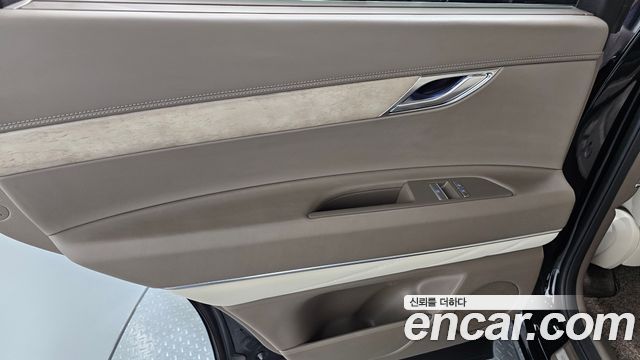 Genesis GV80 2023 — photo 15