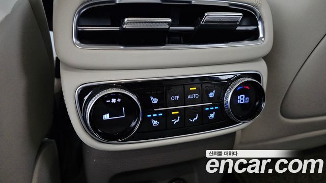 Genesis GV80 2023 — photo 30