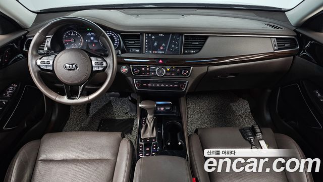 Kia K7 2018 — photo 10