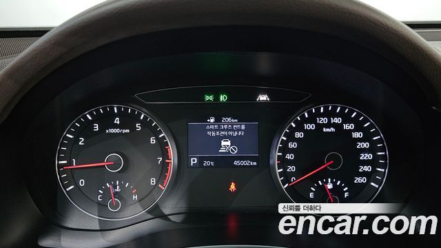 Kia K7 2018 — photo 11