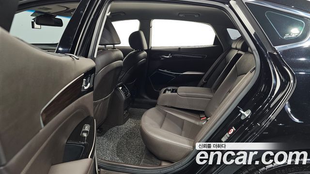 Kia K7 2018 — photo 18