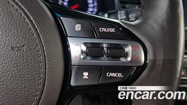 Kia K7 2018 — photo 23