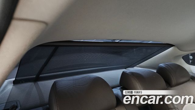 Kia K7 2018 — photo 24