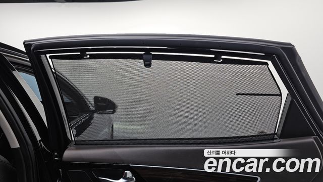 Kia K7 2018 — photo 26