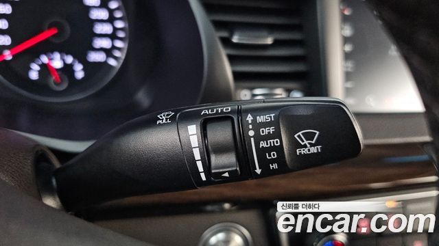 Kia K7 2018 — photo 30