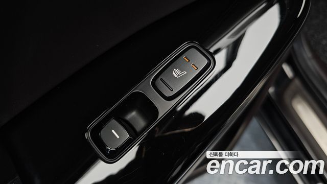 Kia K7 2018 — photo 34