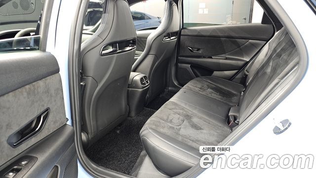 Hyundai AVANTE 2023 — photo 18