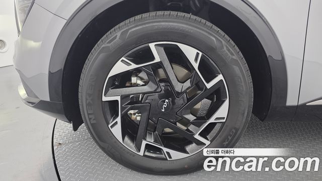 Kia Sportage 2023 — photo 5