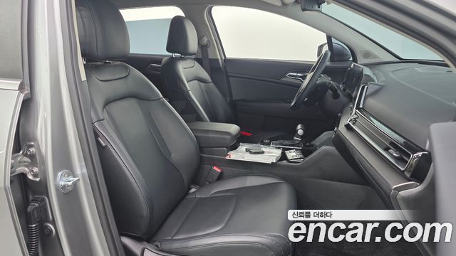 Kia Sportage 2023 — photo 18