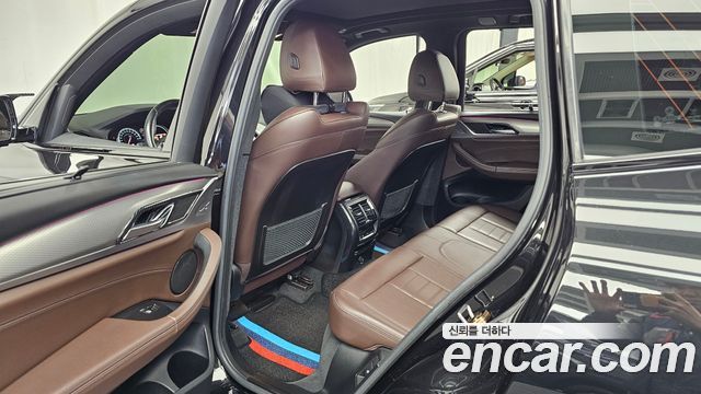 BMW X3 2018 — photo 18