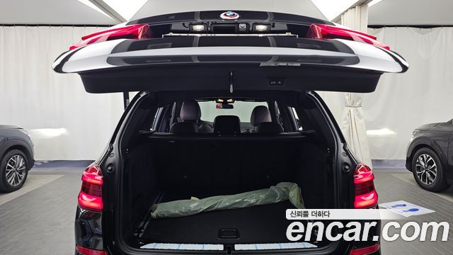BMW X3 2018 — photo 23