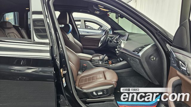 BMW X3 2018 — photo 16